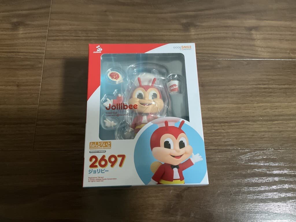 I bought a Jollibee Nendoroid figure.